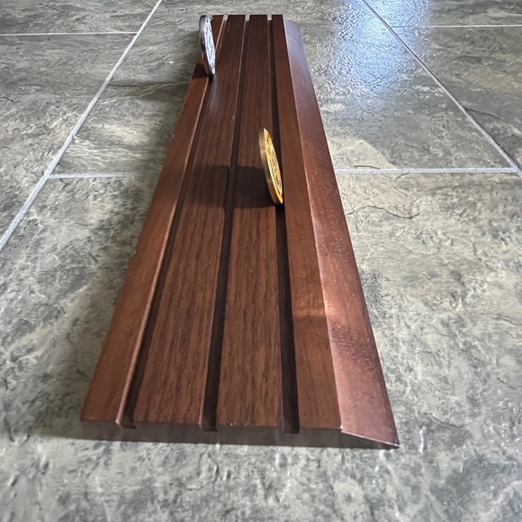 Wooden Coin Display Rack - Picture 2 of 4